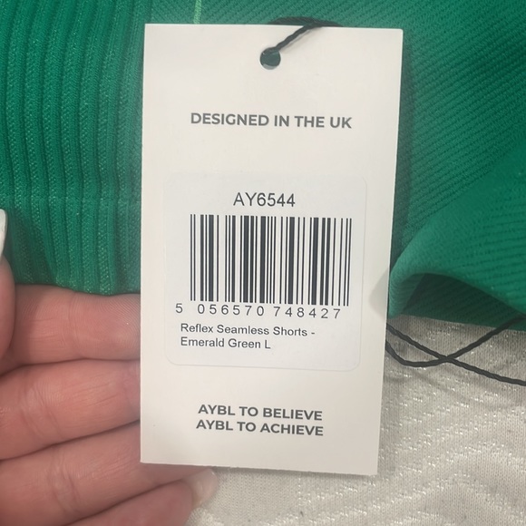 AYBL reflex seamless shorts in emerald green - Picture 3 of 3